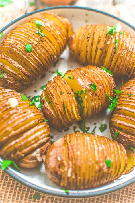 Vegan Hasselback Potatoes