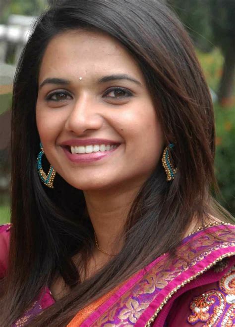 Pavithra Gowda Hot Beautiful Photos