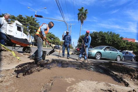 En Mazatl N Intensifican Bacheo De Vialidades