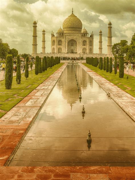 The Fascinating History Behind The Taj Mahal Beardy Nerd