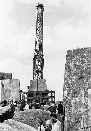 Do Photos Show Stonehenge Being Built Years Ago Stationgossip