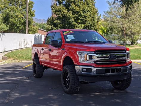 Pre Owned 2018 Ford F 150 XLT 4WD Crew Cab Pickup