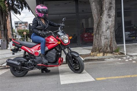 Cómo manejar una Honda Navi por primera vez Honda Teculutan