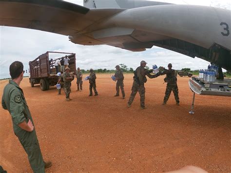 El C 295 Del Destacamento Mamba Opera Desde Un Nuevo Campo De Vuelo No