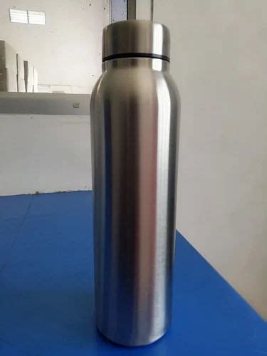 Silver Matt Stainless Steel Water Bottle Ml Screw Cap At Rs