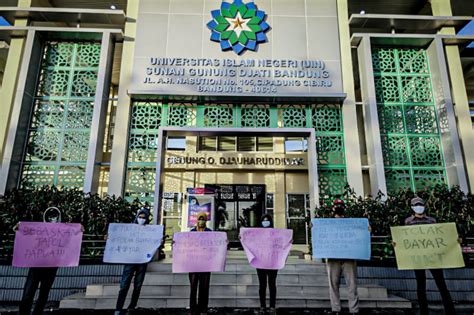 500 Mahasiswa UIN Bandung Siap Mogok Bayar UKT Ekonomi