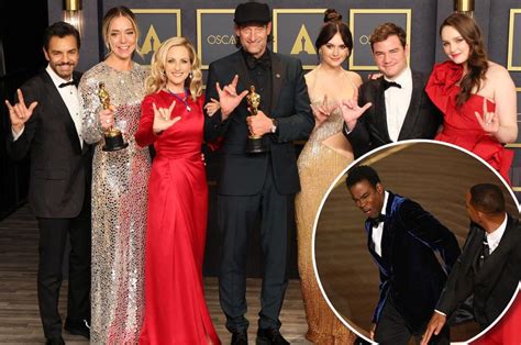 Deaf actors upset Will Smith stole ‘CODA’ Oscars limelight : r/deaf