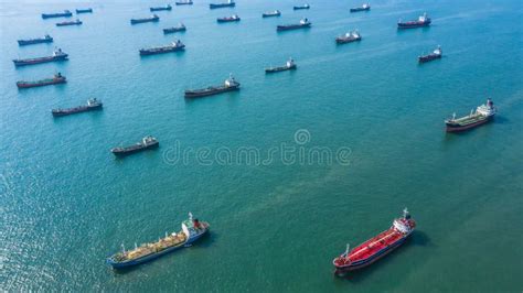 Bateau Citerne Chimique De P Trole Et De Gaz De Vue A Rienne En Mer