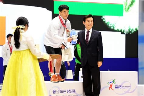 진주아시아역도선수권대회 한국 첫 메달 획득 미디어팜