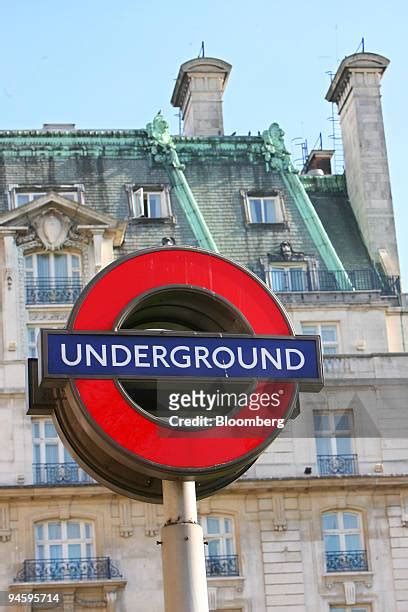 Green Park Tube Station Photos And Premium High Res Pictures Getty Images