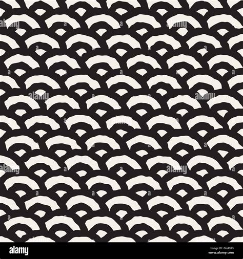 Vector Seamless Black And White Hand Painted Line Geometric Circular