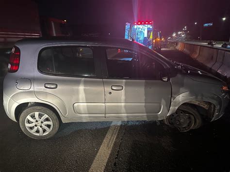 Motorista morre ao colidir contra mureta na BR 101 em Itajaí