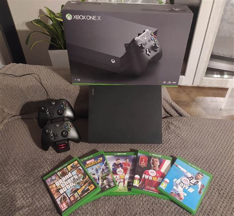 Konsola Xbox One X 4k 1Tb Mega Zestaw Jak Nowa Mielec Licytacja