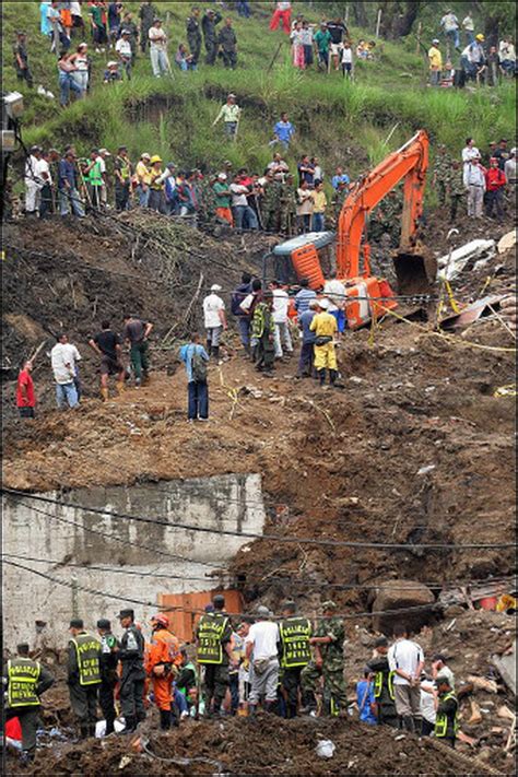 Colombia A Llega N Mero De Muertos Por Alud De Tierra En Barrio