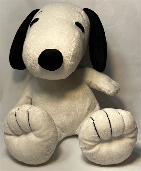 White Beagle Snoopy