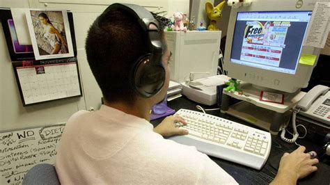 Surfing Porn Still Popular At Work The Globe And Mail