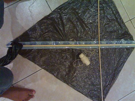 How to Make a Diamond Kite : 9 Steps - Instructables