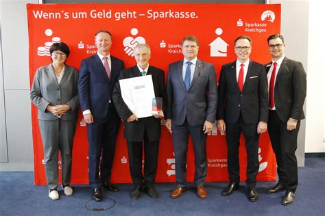 Einsatz Für Ein Starkes Miteinander Sparkasse Kraichgau Hat Die Bürgerpreise 2018 Verliehen