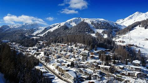 Corona in St Anton in Tirol Bürgermeister verärgert über Zustrom