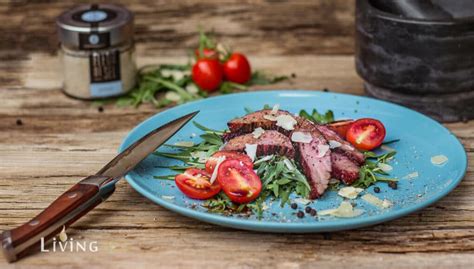 Flank Steak Auf Rucola Salat Und Parmesan LivingBBQ De