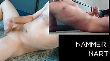 Masturbarse Desnudo Y Con Una Polla Dura Y Chorros De Esperma XVIDEOS