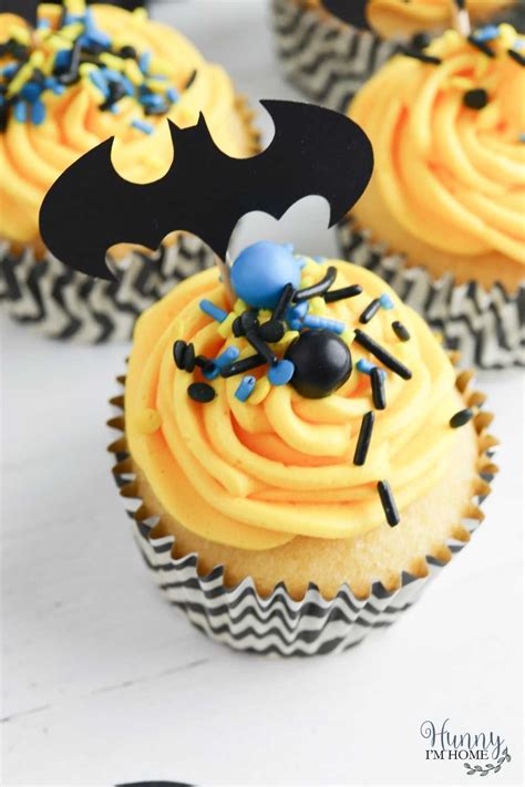 Easy Batman Cupcakes With Diy Toppers