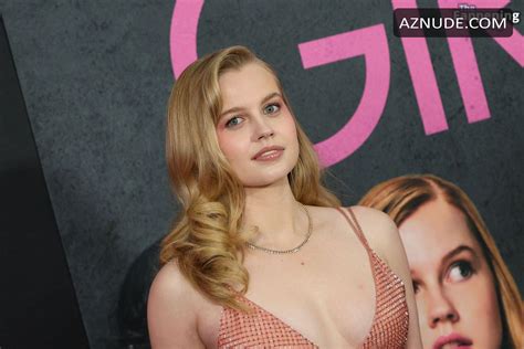 Angourie Rice Sexy Shows Off Her Hot Cleavage At The Mean Girls Premiere In New York City Aznude