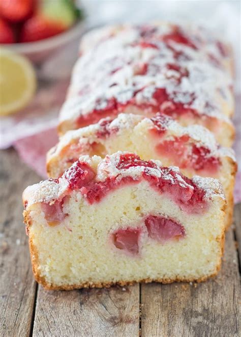 Plumcake Alle Fragole Soffice Polvere Di Riso