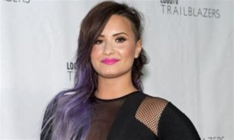 Demi Lovato Reveals Her Grandfather Was Gay As She Takes To The Stage At Lgbt Awards Show