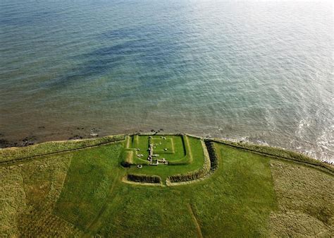 Roman signal station on a Yorkshire cliff [OC]. There are Roman signal ...