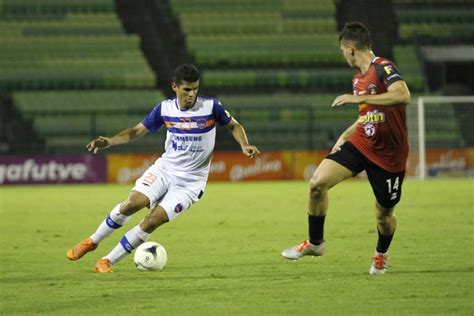 Academia Puerto Cabello Y Caracas Fc Pactaron A Un Gol Idioma Futve