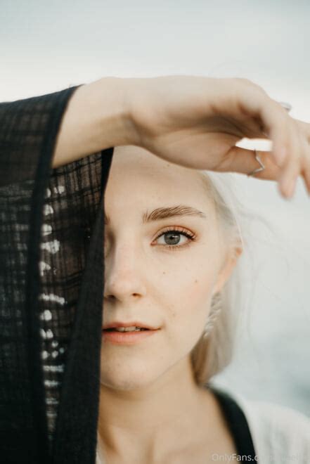 Eva Elfie Onlyfans Eva Elfi Porn Pic