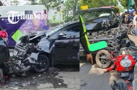 Empat Kendaraan Satu Gerobak Es Terlibat Kecelakaan Karambol Polisi