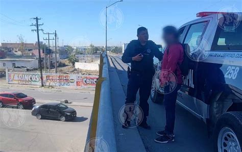 Evitan policías que hombre se quite la vida en puente del Centro