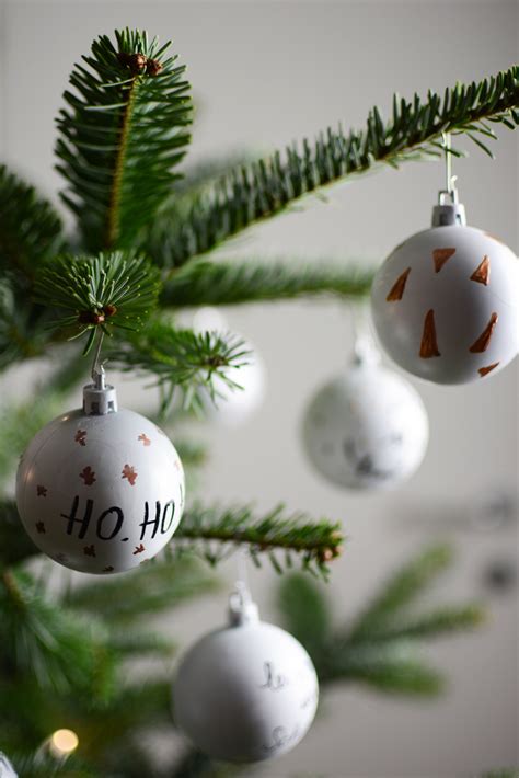 Upcycling Diy Moderner Weihnachtsschmuck Aus Alten Christbaumkugeln