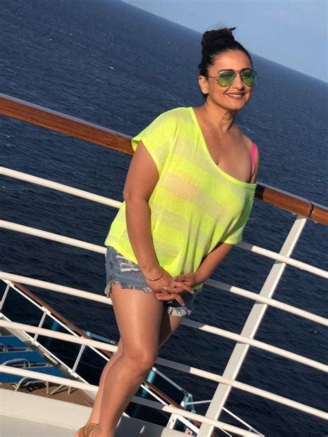 9 Hot Sexy Divya Dutta Bikini Pics