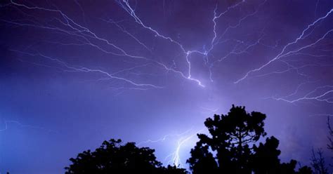 Amazing Lightning Show Over Toronto