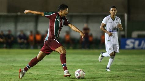 Desconforto Na Coxa Yuri Desfalca O Fluminense Contra A Portuguesa