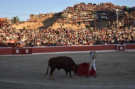 Del Toro Al Infinito Perú En Cora Cora… Jesús Enrique Colombo De