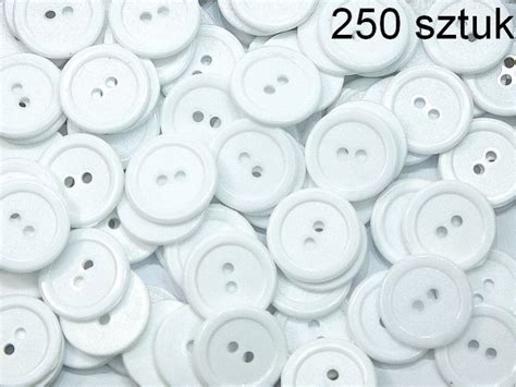 guziki plastikowe 20 mm 2 dziurki op 250szt białe