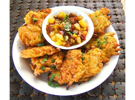 Indian Restaurant Style Onion Bhajia Deep Fried Onion Fritters Recipes