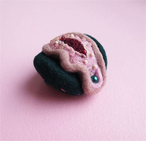 Vagina Brooch Vagina Jewelry Vulva Feminist Gift Yoni Etsy