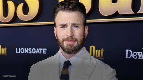 Chris Evans Responds To Accidental Nude Leak By Urging People To Vote