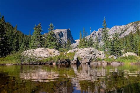 Paisaje De Dream Lake En El Parque Nacional De Las Monta As Rocosas En