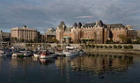 Victoria named Canada's most romantic city by Amazon | CTV News