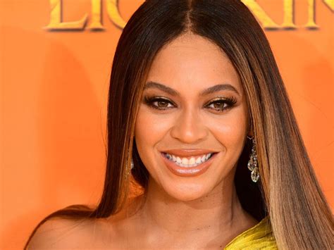 Beyonce And Rihanna Among First Winners At Naacp Image Awards Express