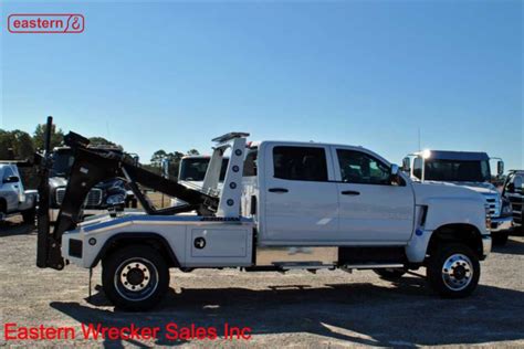 2019 Chevrolet Silverado 5500 Medium Duty Crew Cab 4 Wheel Drive With