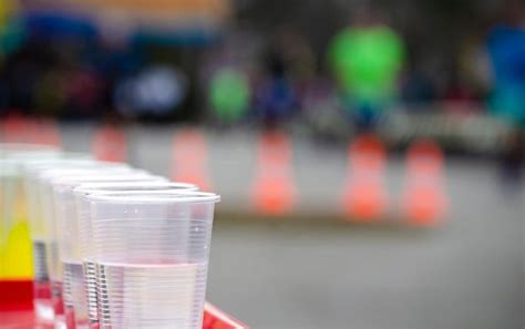 Heres The Optimal Aid Station Strategy 10 Tips For Runners