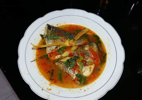 Resep Sup ikan nila asam pedas oleh andi yusni - Cookpad