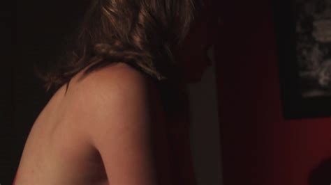 Robbie Barnes Nude Pics Page 1
